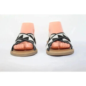 TOMS black&white ladies sandals size 9